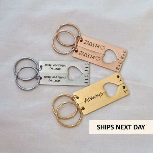 Couple keychain with Text - The MB Prints Couple keychain with Text