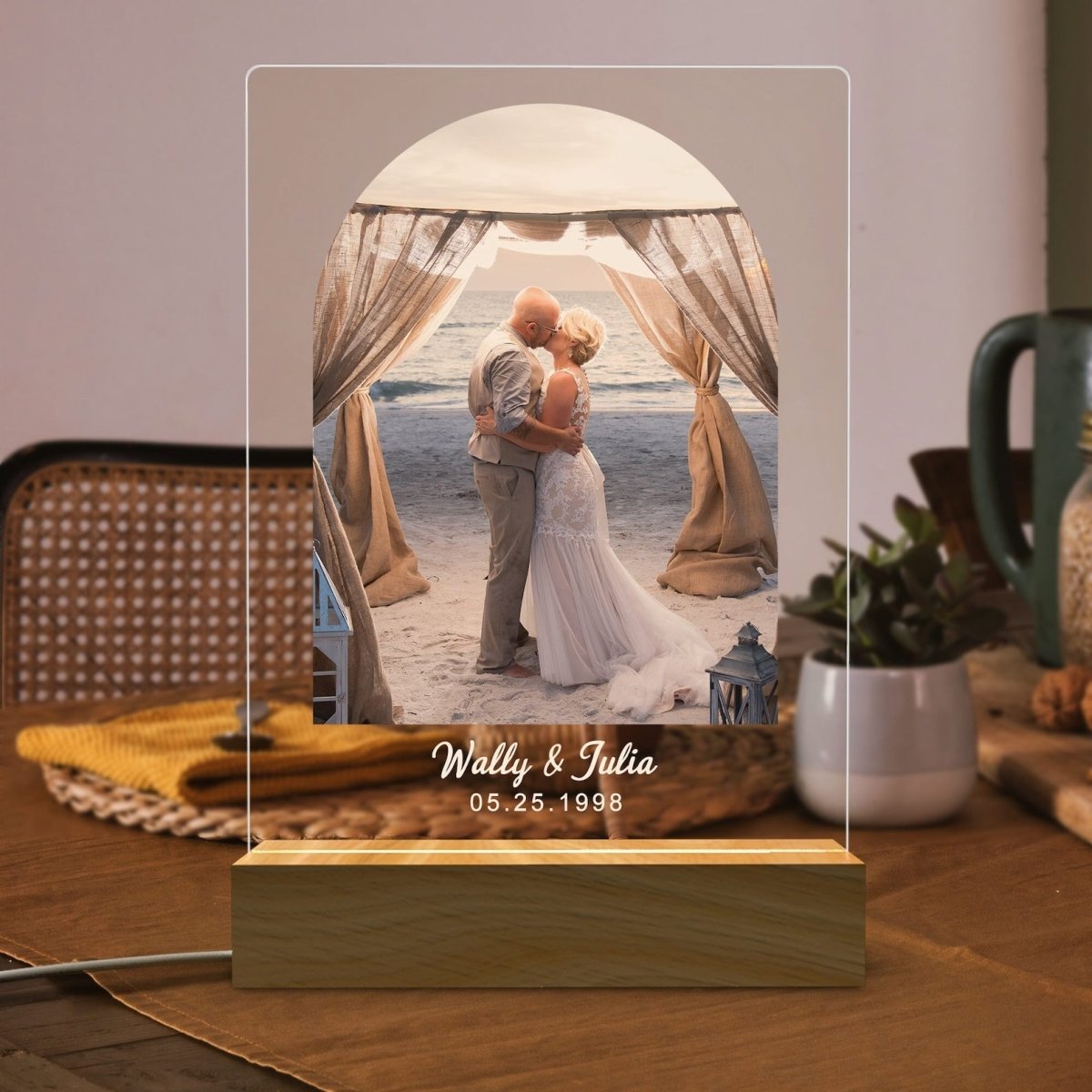 Custom Wedding Couple Lamp - The MB Prints Custom Wedding Couple Lamp